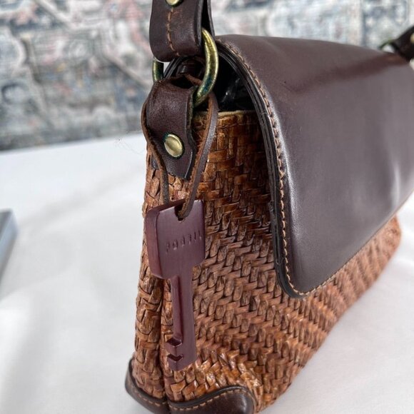 Fossil Brown Leather Woven Shoulder Bag Purse Boho Key Charm 90's Y2K Vintage - Picture 10 of 16